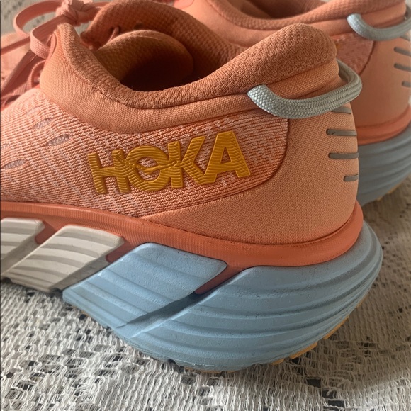 HOKA ONE ONE GAVIOTA WOMEN SIZE 9B RUNNING SHOES ORANGE - Picture 3 of 8